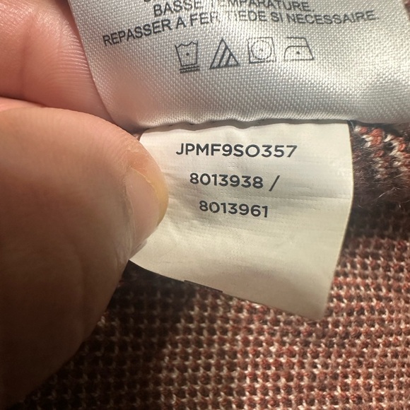 Jones New York Beige and Brown Plaid Cape - Picture 9 of 11